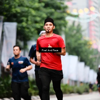 Runner Photo 8606347