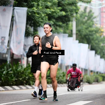 Runner Photo 8606429
