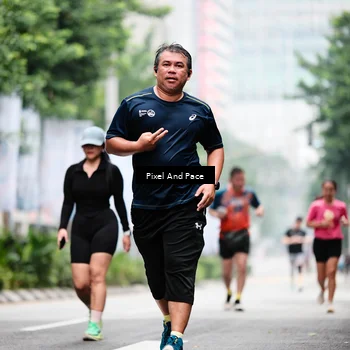 Runner Photo 8606453