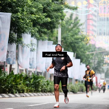Runner Photo 8606456