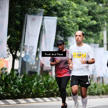 Runner Photo 8606571