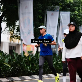 Runner Photo 8606602