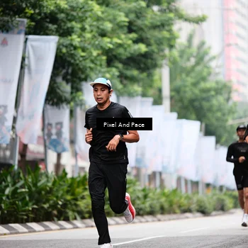 Runner Photo 8606646