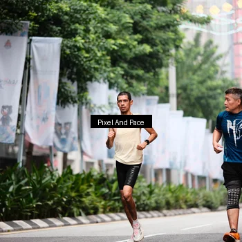 Runner Photo 8606721