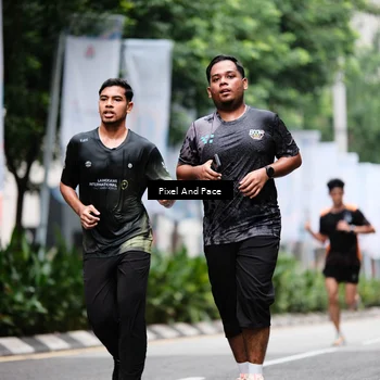 Runner Photo 8606812