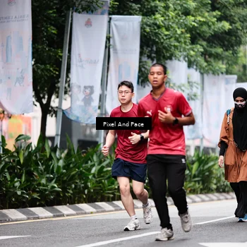 Runner Photo 8606860