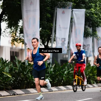 Runner Photo 8606874