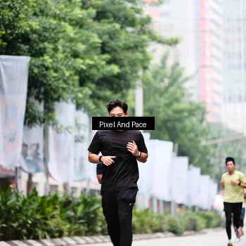 Runner Photo 8606912