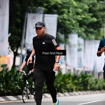 Runner Photo 8606918
