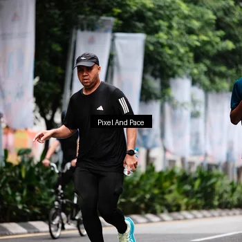 Runner Photo 8606919