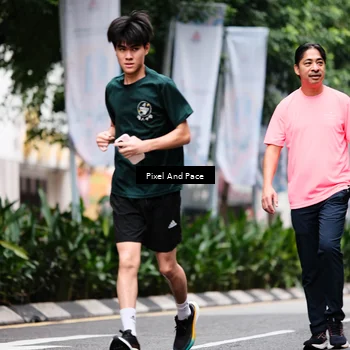 Runner Photo 8607010