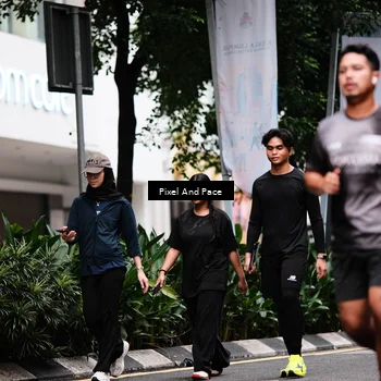 Runner Photo 8607013