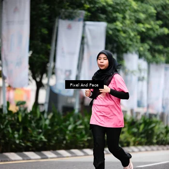 Runner Photo 8607091