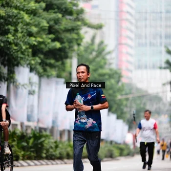 Runner Photo 8607204