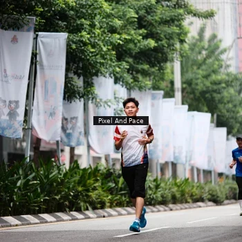Runner Photo 8607243