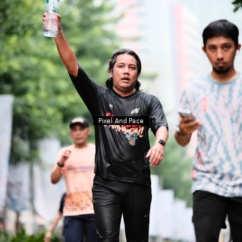 Runner Photo 8607366