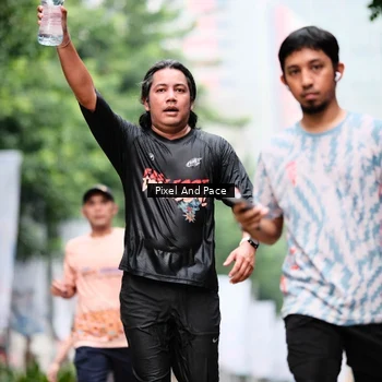 Runner Photo 8607372