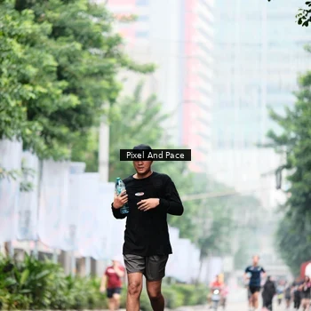 Runner Photo 8607458