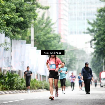 Runner Photo 8607875