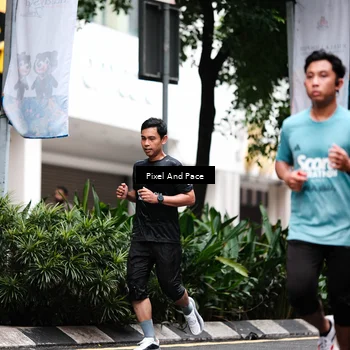 Runner Photo 8607910