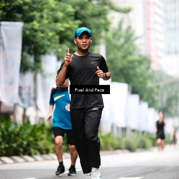 Runner Photo 8607980