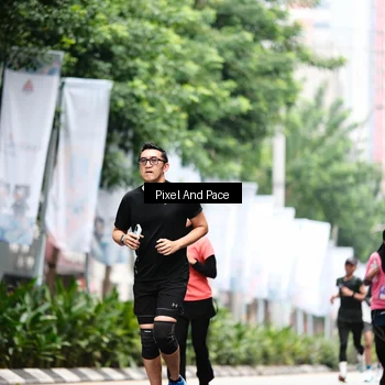 Runner Photo 8608200