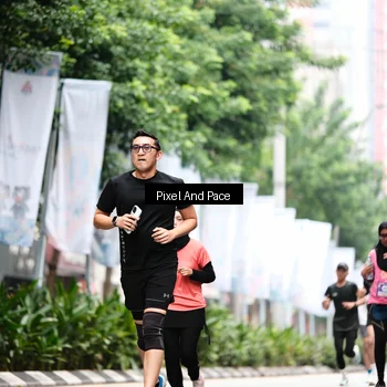 Runner Photo 8608208