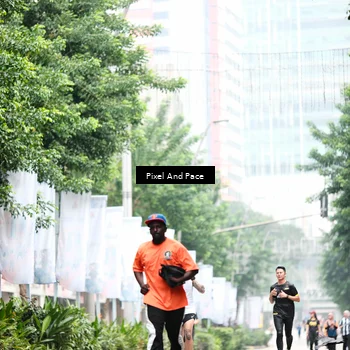 Runner Photo 8608276