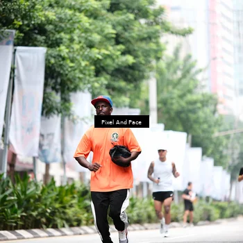 Runner Photo 8608280