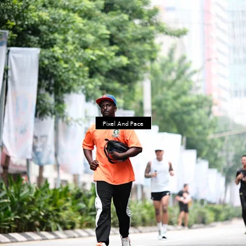 Runner Photo 8608290