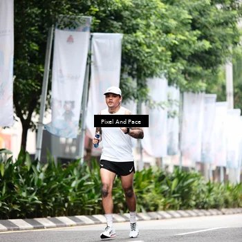 Runner Photo 8608304