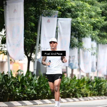 Runner Photo 8608313
