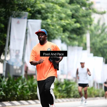 Runner Photo 8608320