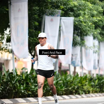 Runner Photo 8608324