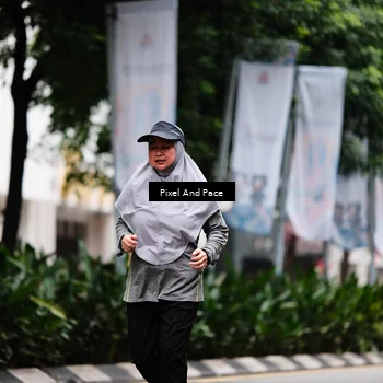 Runner Photo 8608435