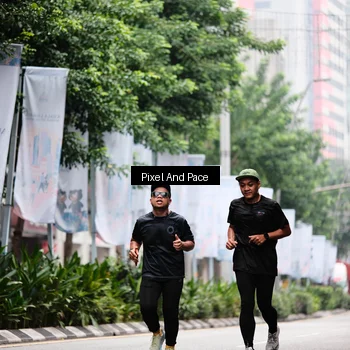 Runner Photo 8608573