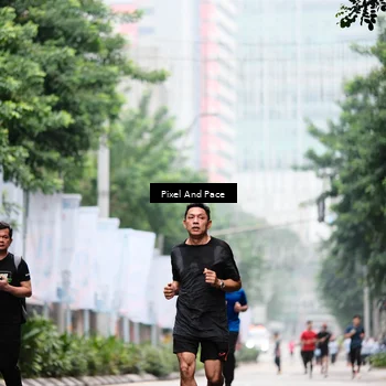 Runner Photo 8608613