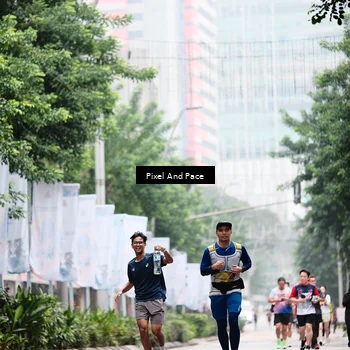 Runner Photo 8608748