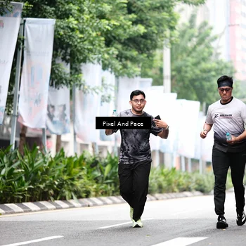 Runner Photo 8608815