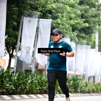 Runner Photo 8608882