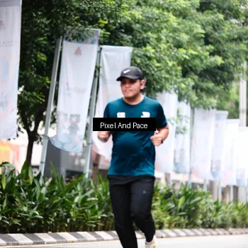 Runner Photo 8608885