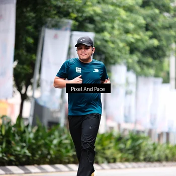 Runner Photo 8608891