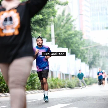 Runner Photo 8608992