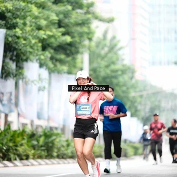 Runner Photo 8609010