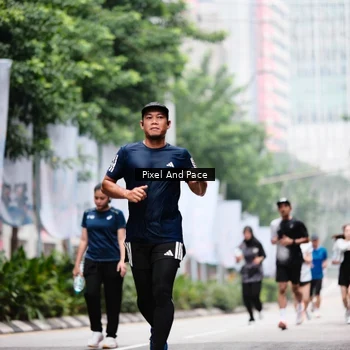 Runner Photo 8609015