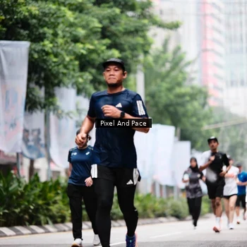 Runner Photo 8609019