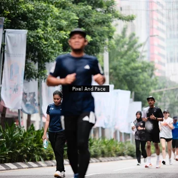 Runner Photo 8609022