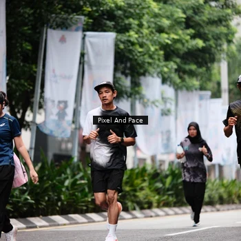 Runner Photo 8609024
