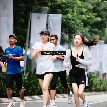 Runner Photo 8609043
