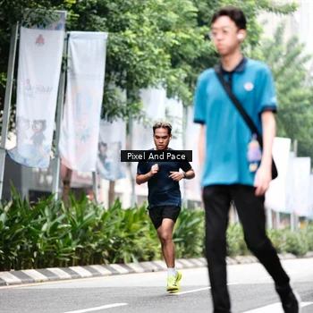 Runner Photo 8609074